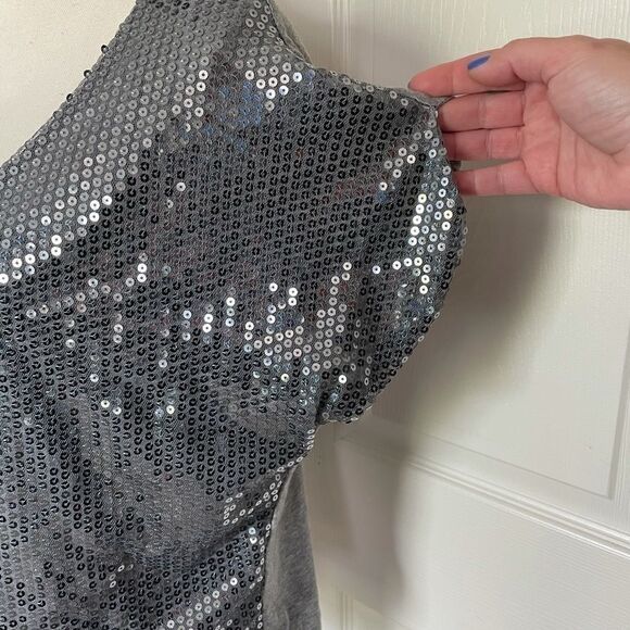 Brandy Melville Boxy Crop Sequin t-shirt, O/S - Picture 12 of 14